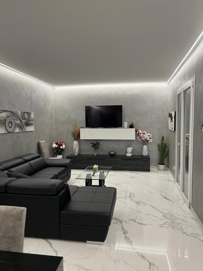 Corso Montecarlo Leilighet Ventimiglia Eksteriør bilde